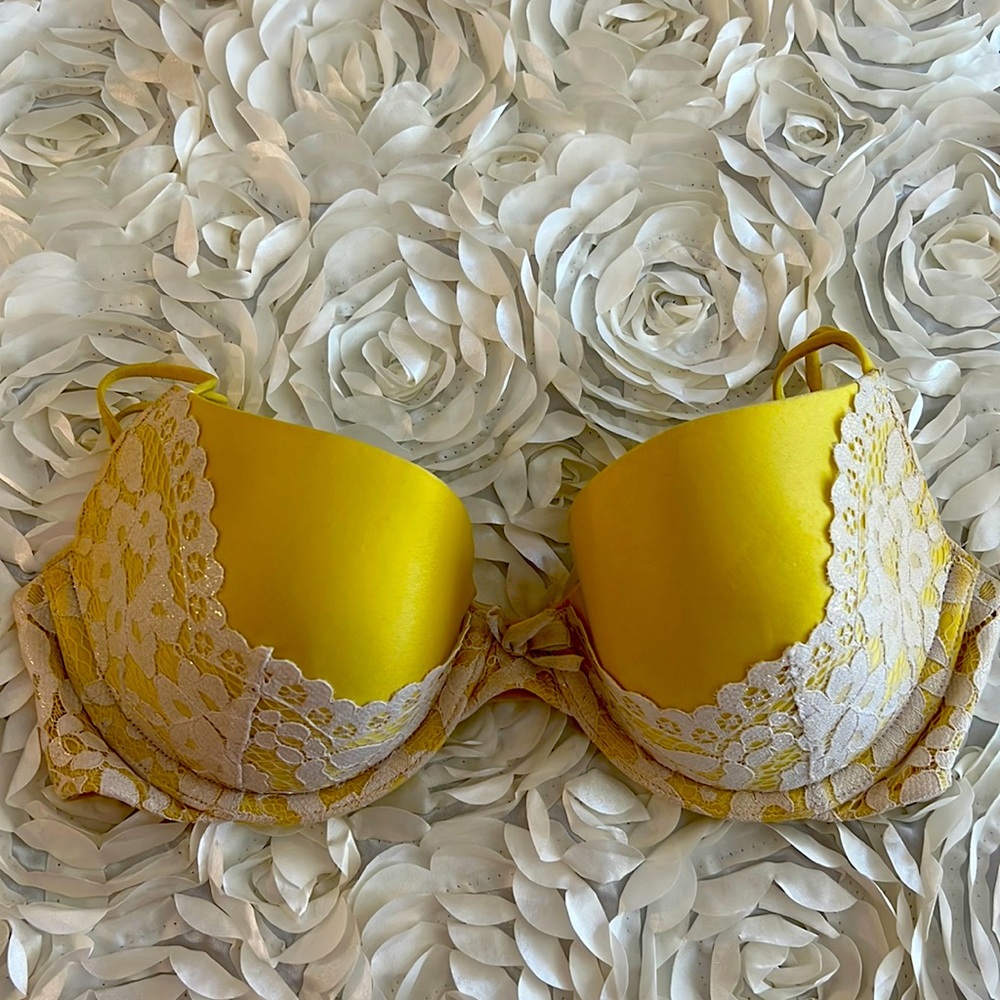 Victoria’s Secret Bra